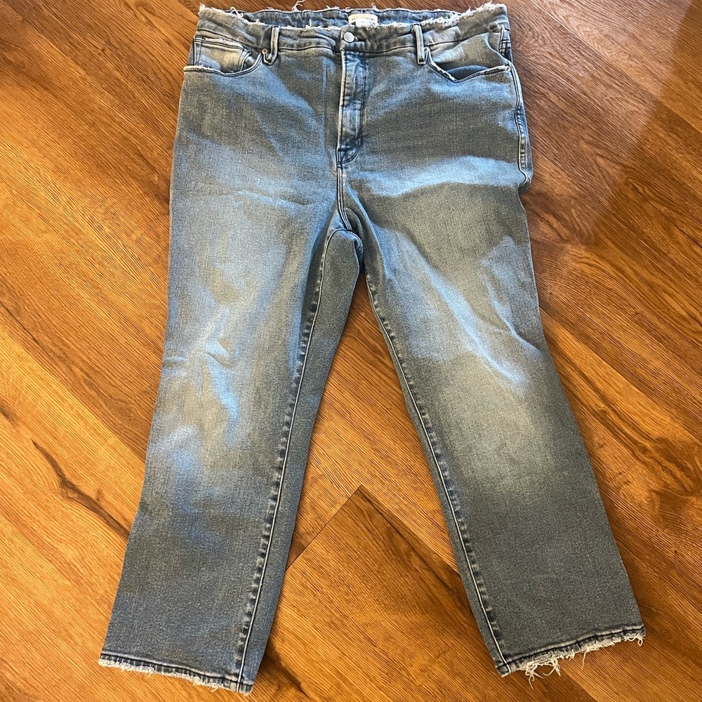 Good American Cropped Bootcut Distressed Jeans
